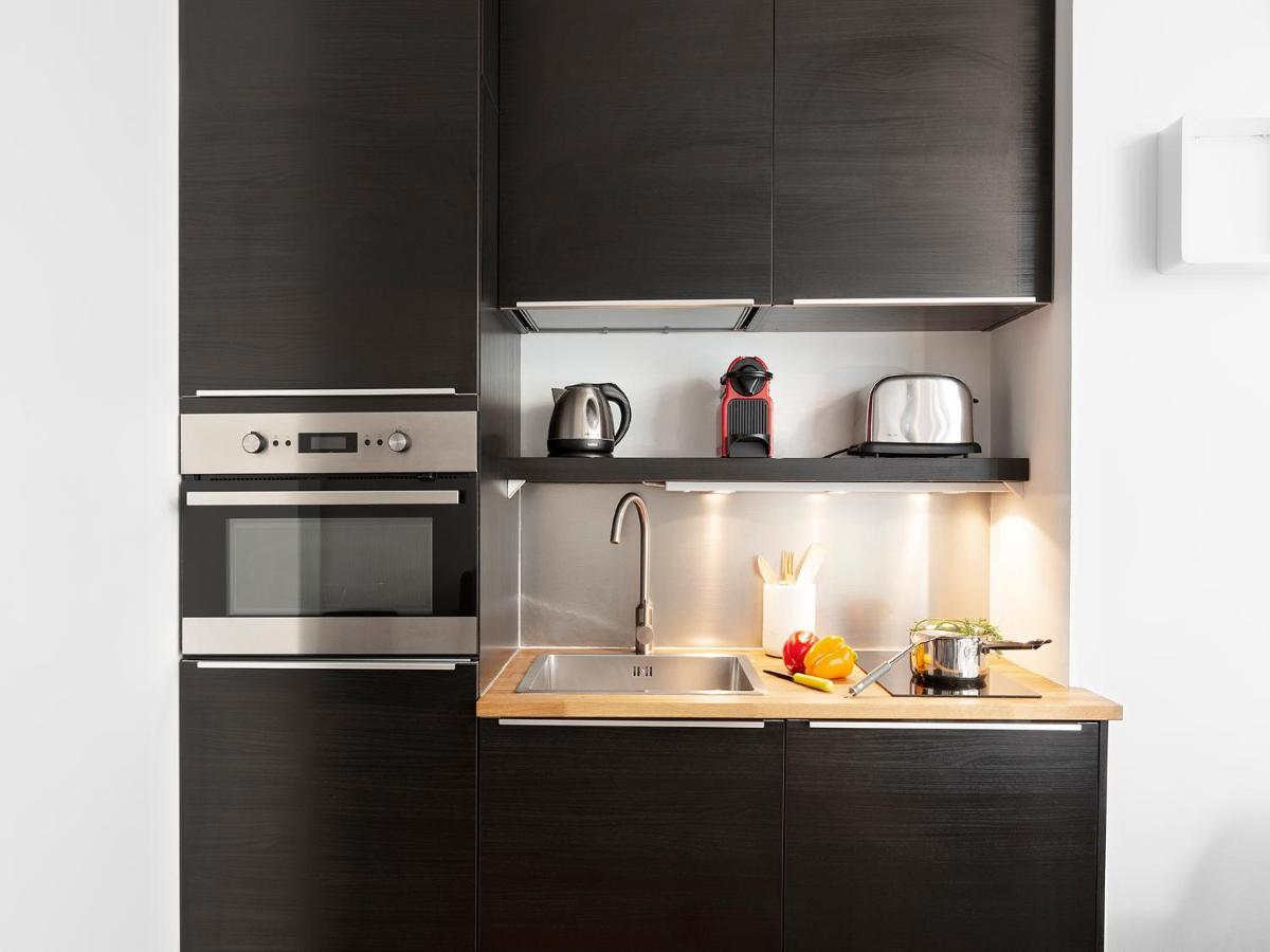 De Charme A Montmartre Apartment Paris