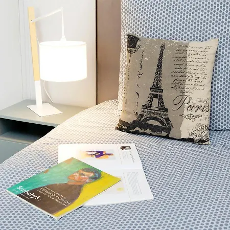 De Charme A Montmartre Apartment Paris
