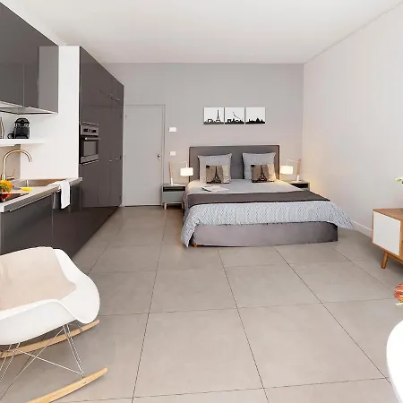 De Charme A Montmartre Apartment